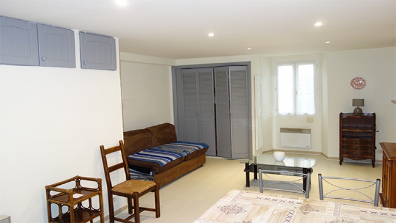 1 Salle de bainsSalle de bain,Studio,LOCATIONS,1002